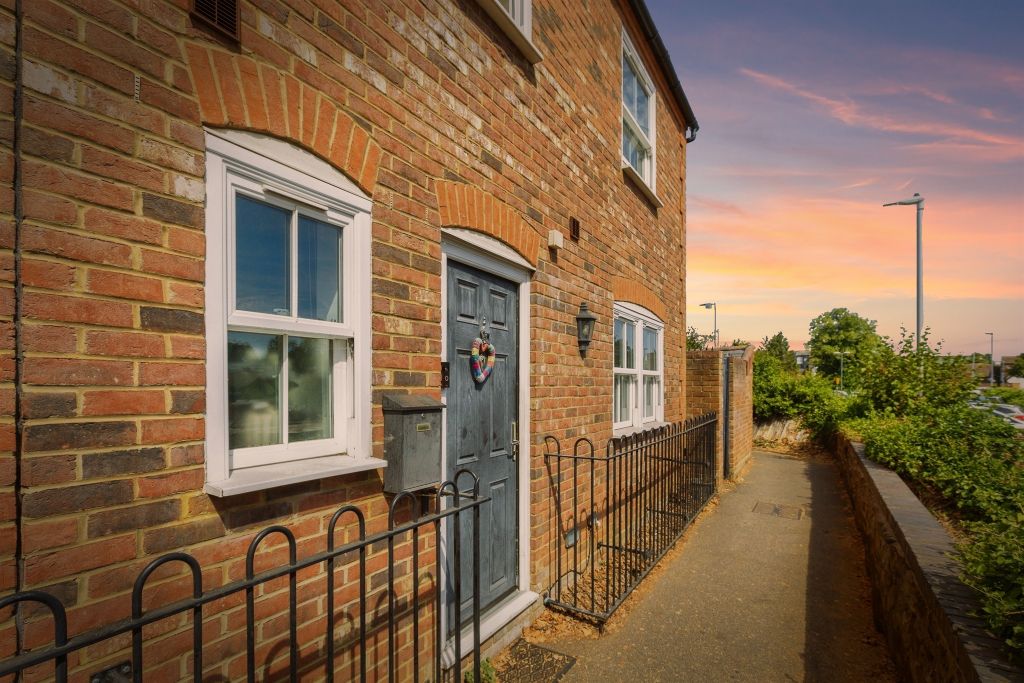 Property photo 1 of 13