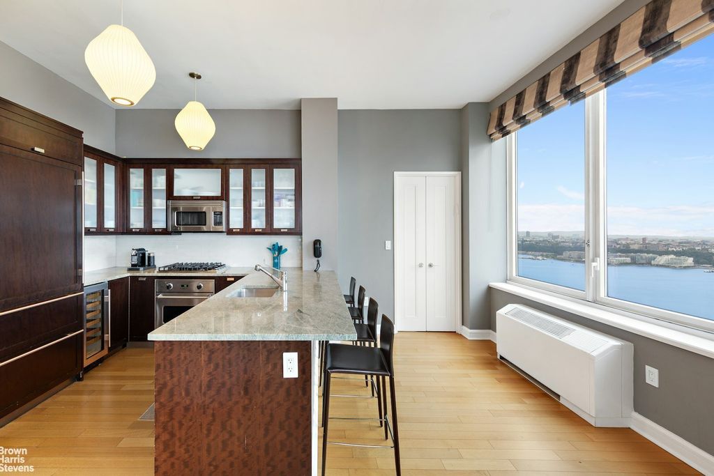 Property photo 2 of 12 <Alttext/>