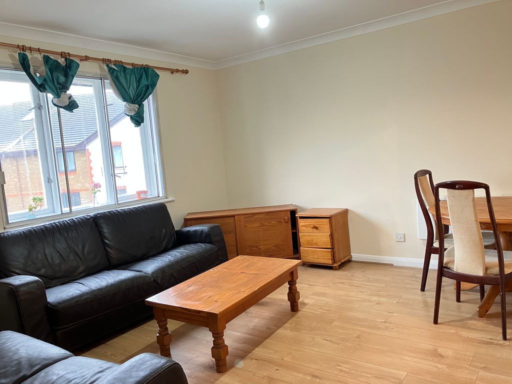 Property photo 2 of 4