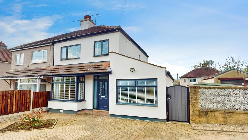 Property photo 1 of 15 External