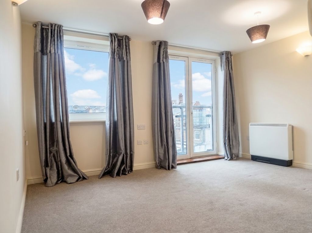 Property photo 2 of 5