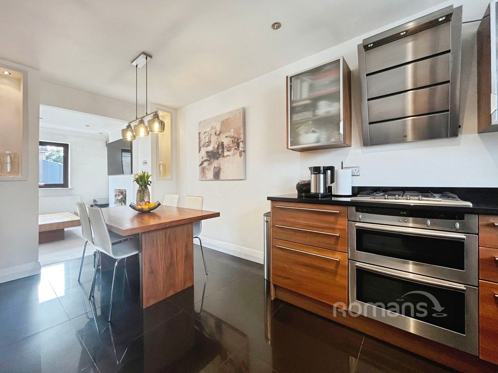 Property photo 1 of 15 Pbox-Img.Jpg
