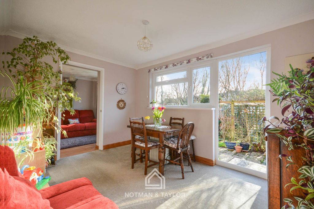 Property photo 3 of 19