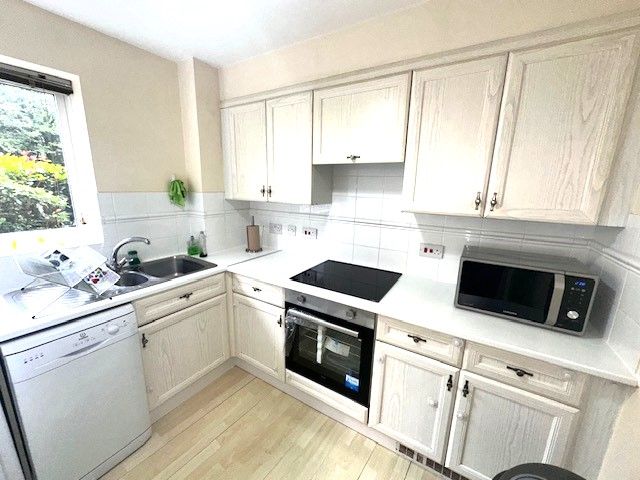 Property photo 3 of 11