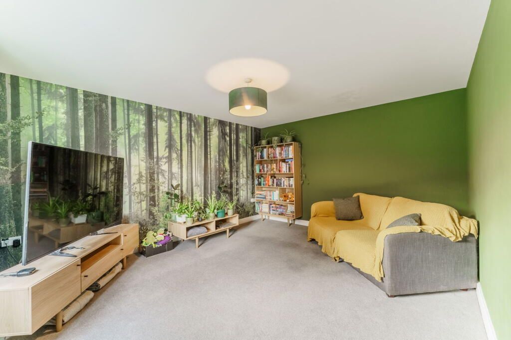 Property photo 3 of 23