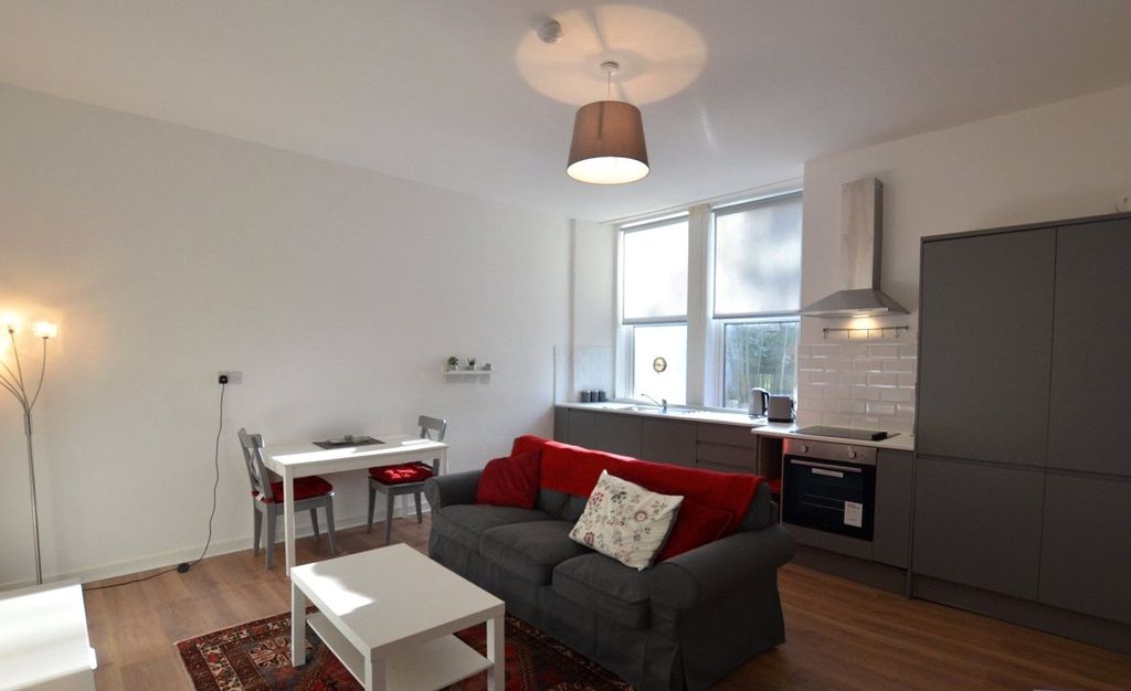 Property photo 2 of 7 Photo 2