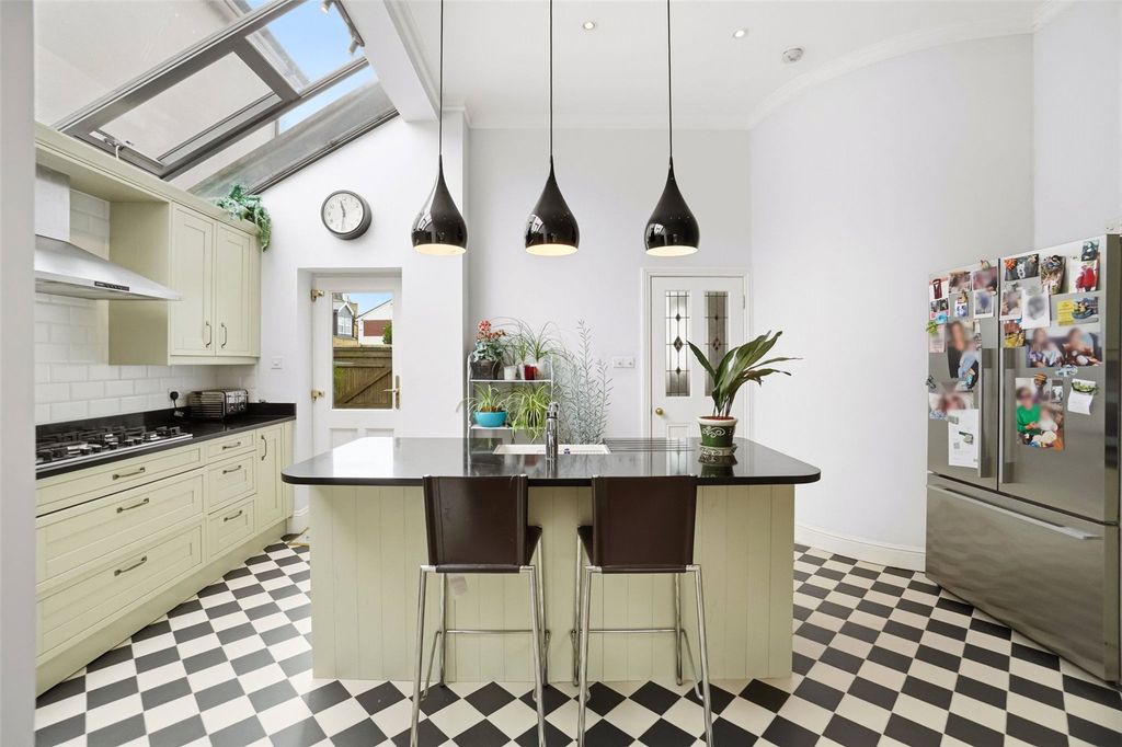 Property photo 3 of 13 Picture No. 06