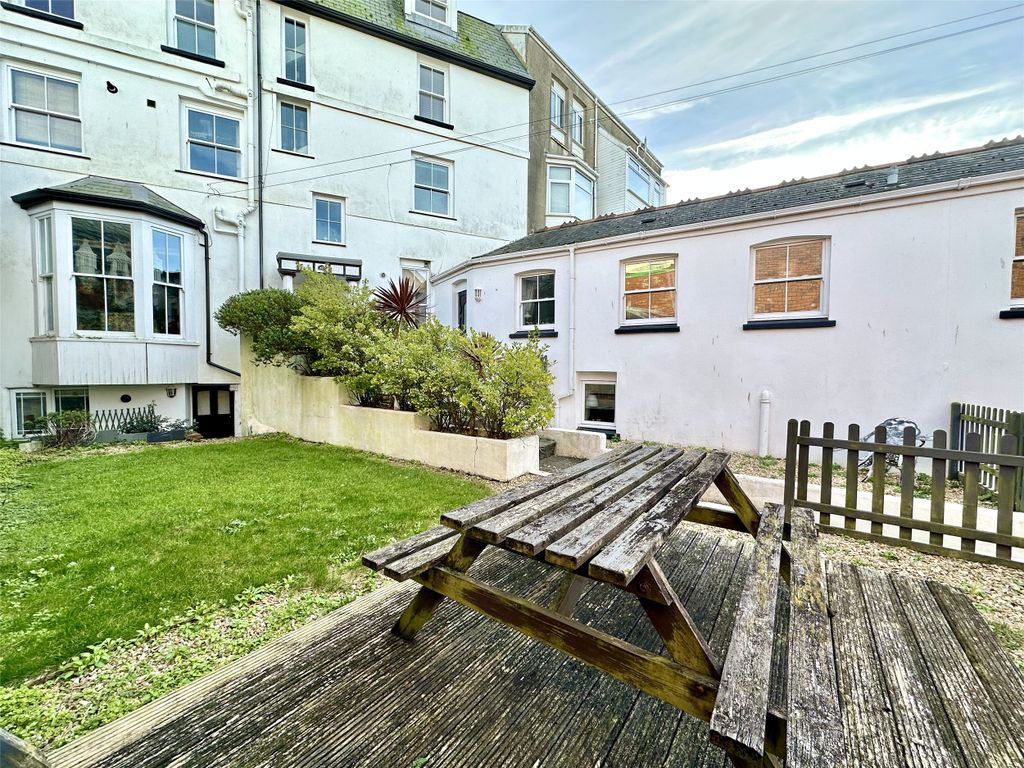 Property photo 2 of 18 Picture No. 19