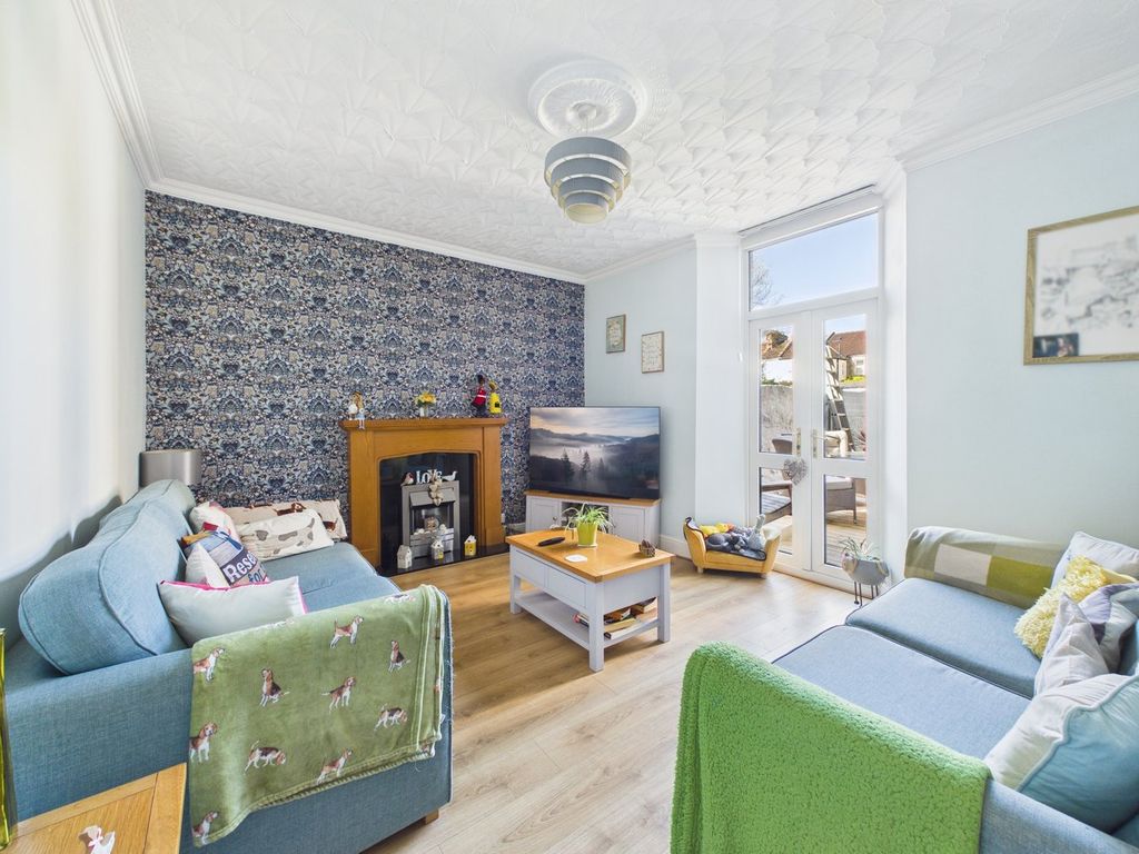 Property photo 3 of 20