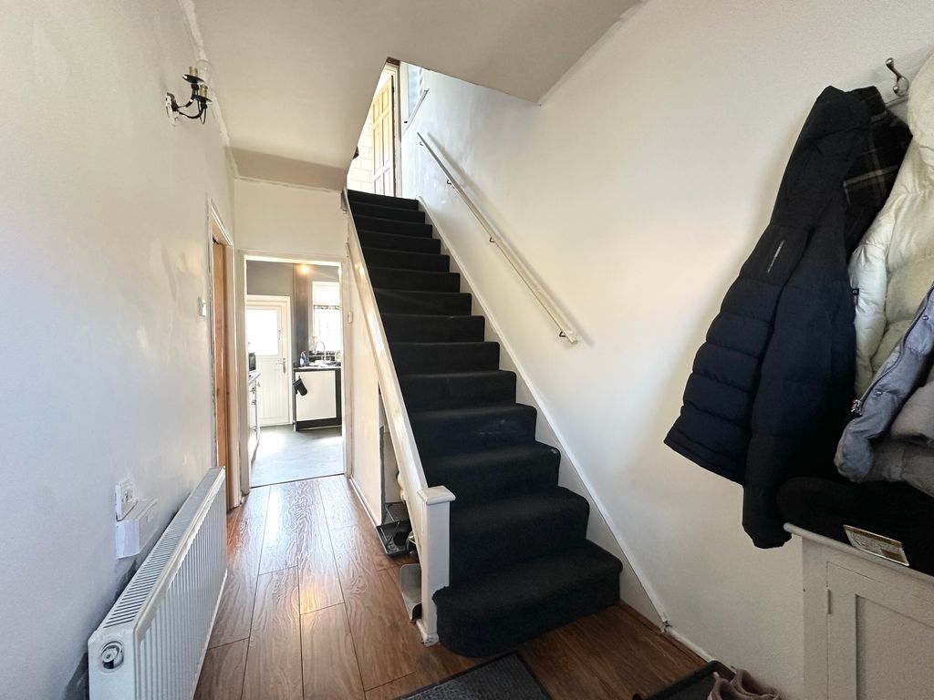 Property photo 2 of 20 Hallway