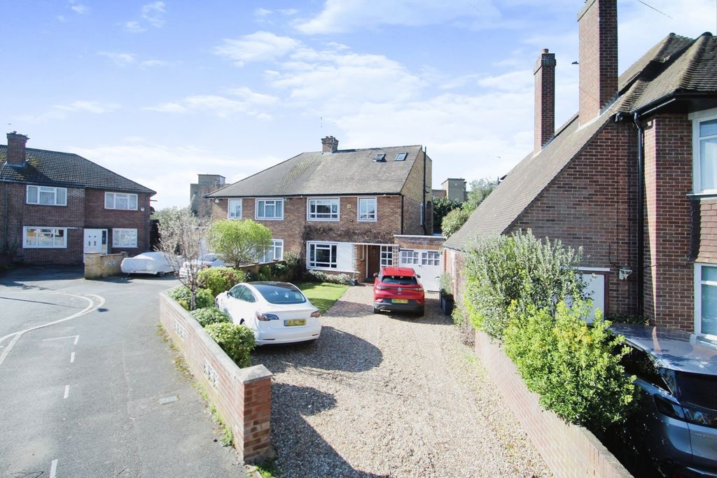 Property photo 1 of 23