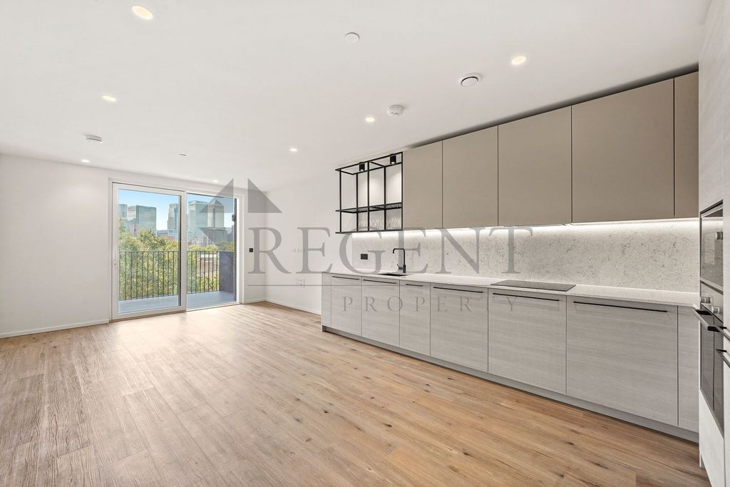 Property photo 1 of 14 Reception