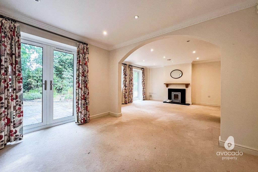 Property photo 3 of 17 3017196