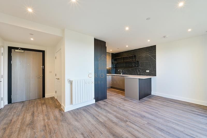 Property photo 3 of 20 Batchford House, 503- (11).Jpg