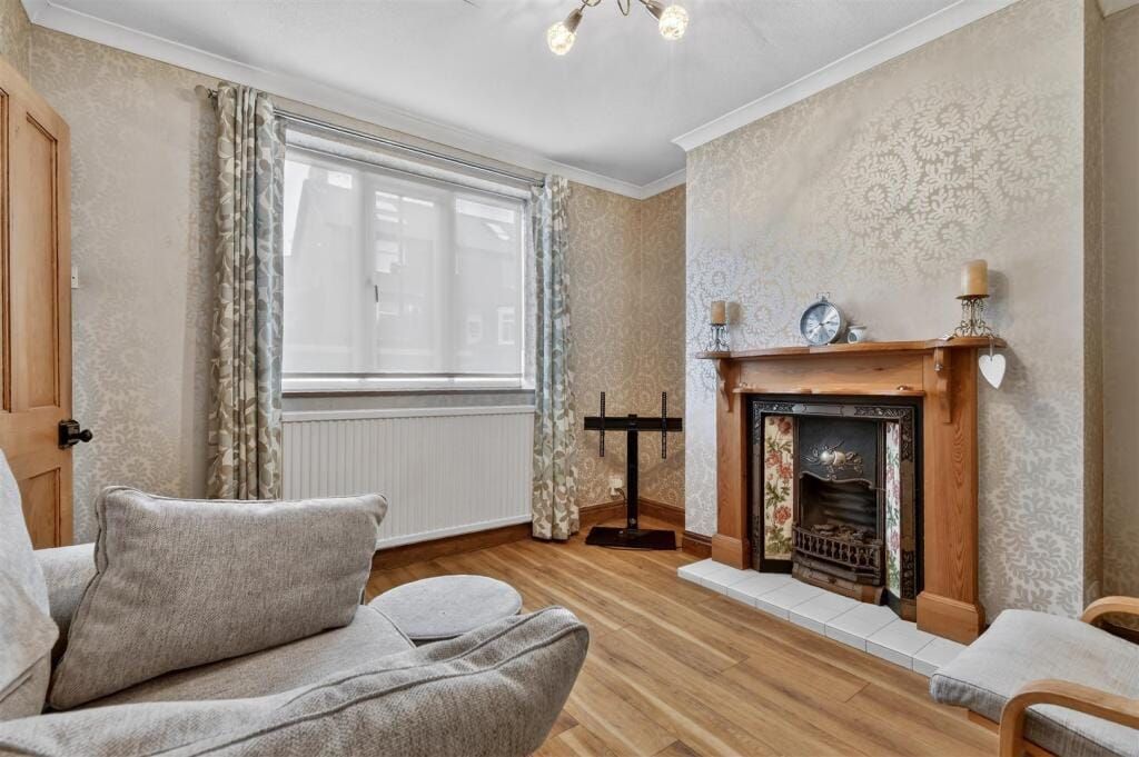 Property photo 2 of 16