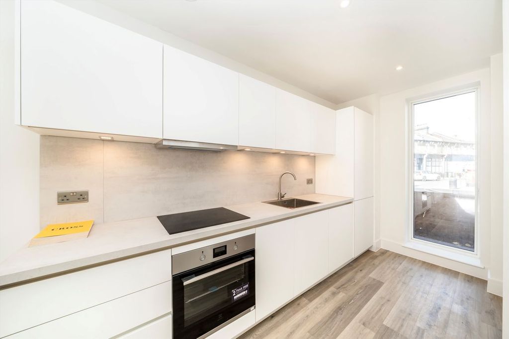 Property photo 3 of 5