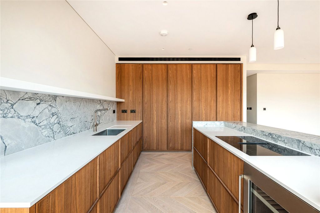Property photo 2 of 13 Kitchen