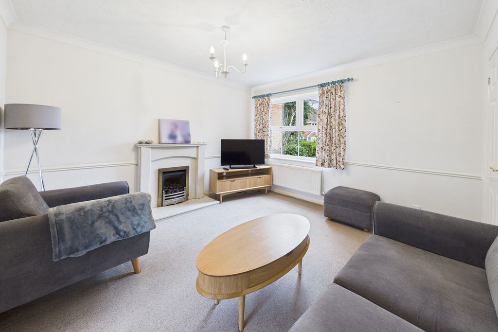 Property photo 2 of 14