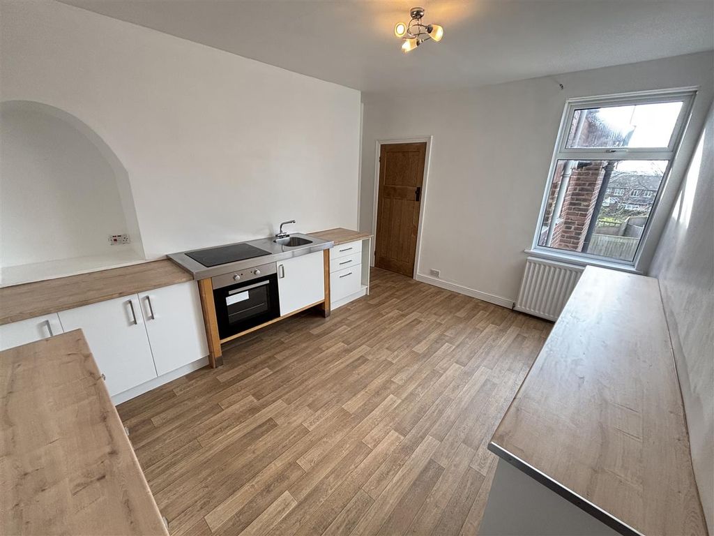 Property photo 2 of 12 Kitchen/Diner