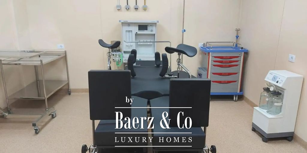 Property photo 1 of 35