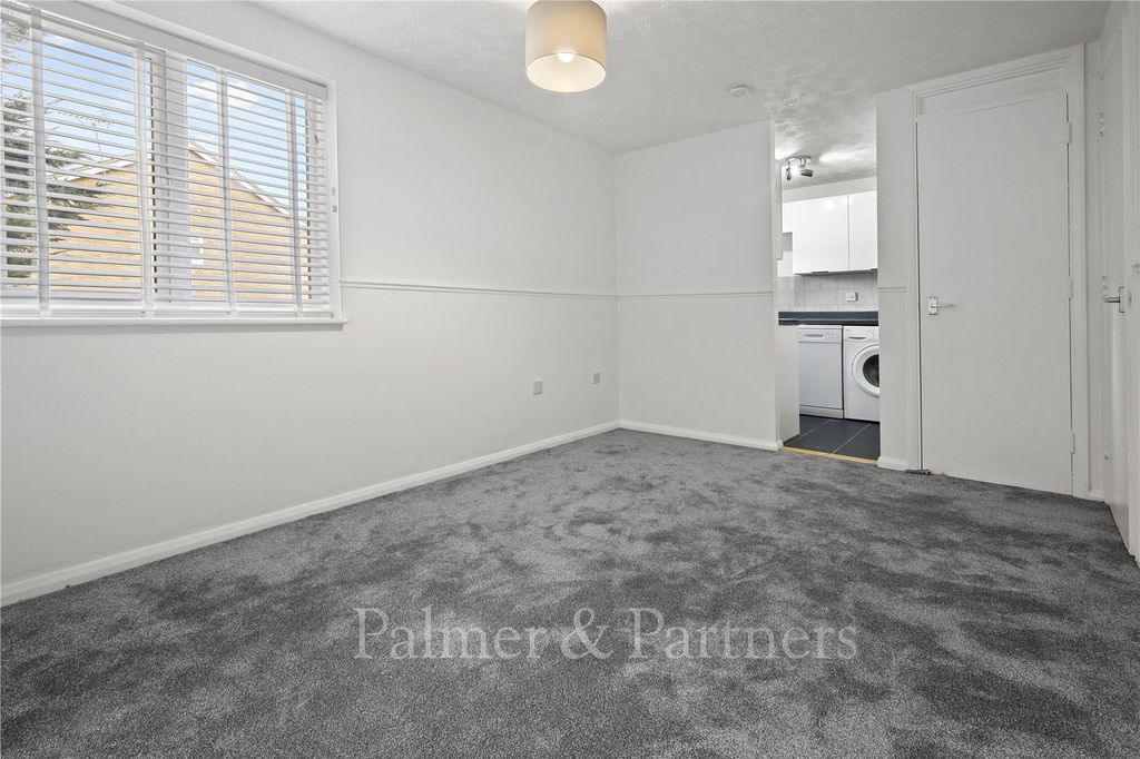 Property photo 2 of 7 Reception Room