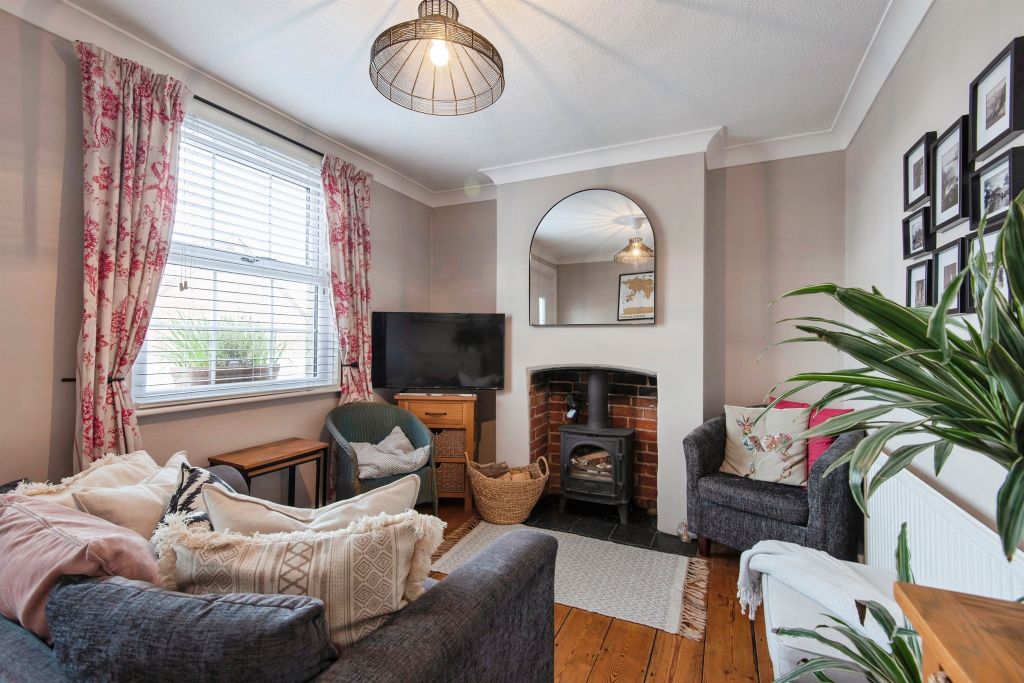 Property photo 2 of 16