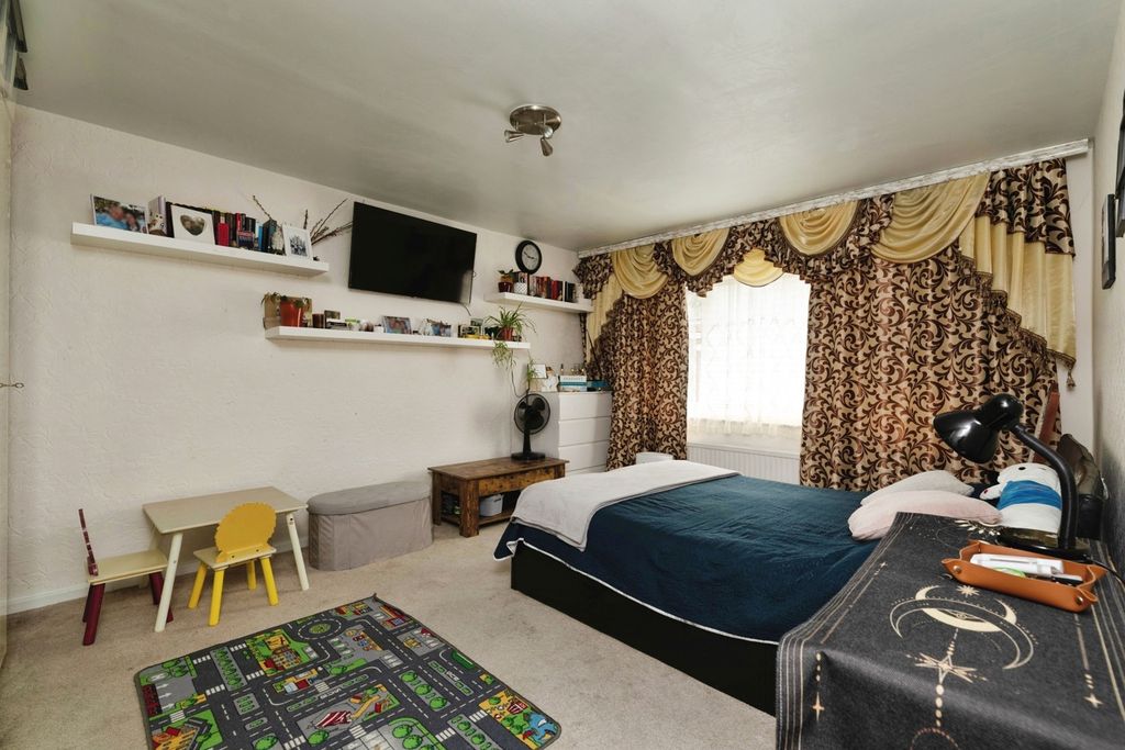 Property photo 2 of 13 Pbox-Img.Jpg