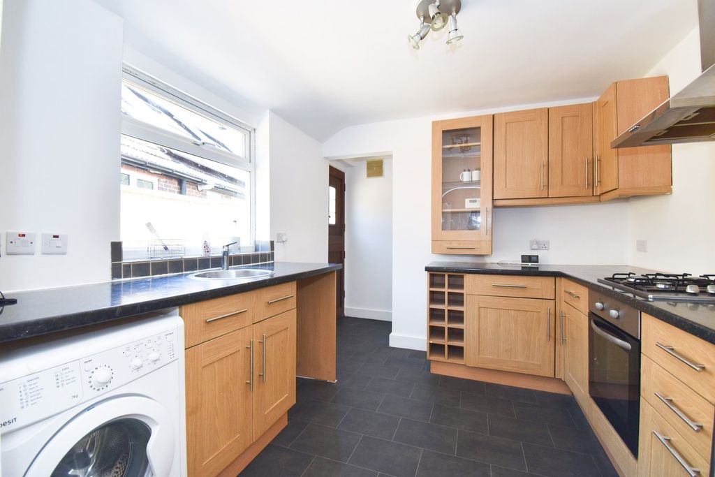 Property photo 2 of 5