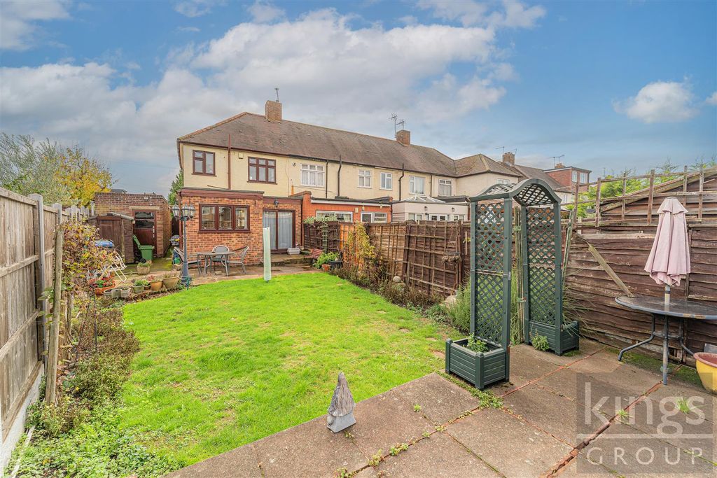 Property photo 2 of 21