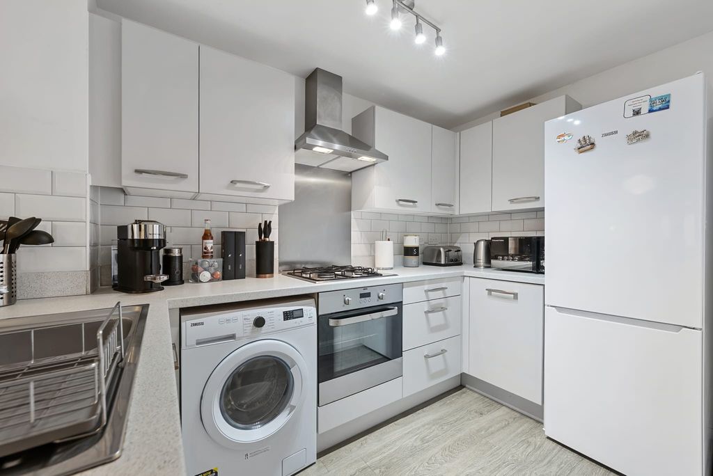 Property photo 3 of 21