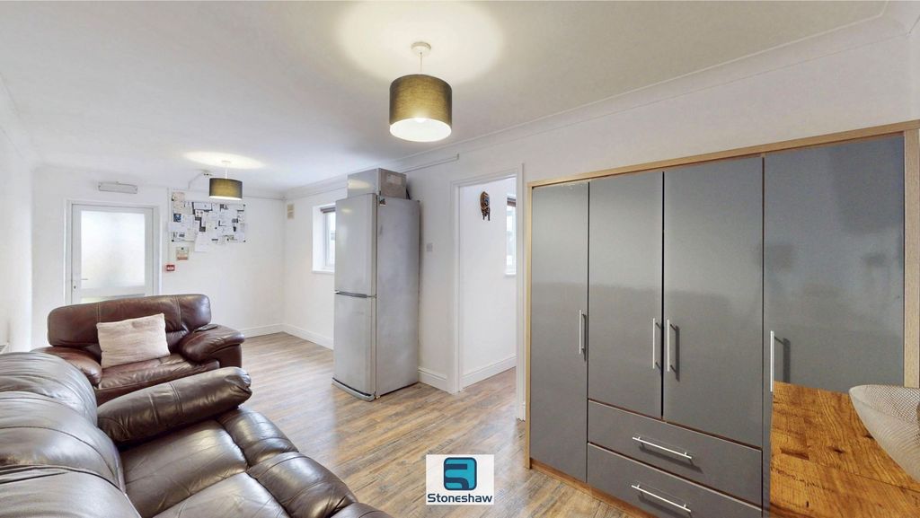 Additional image 4 of 7 bed end terrace house for saleSt. Georges Road, Dagenham RM9