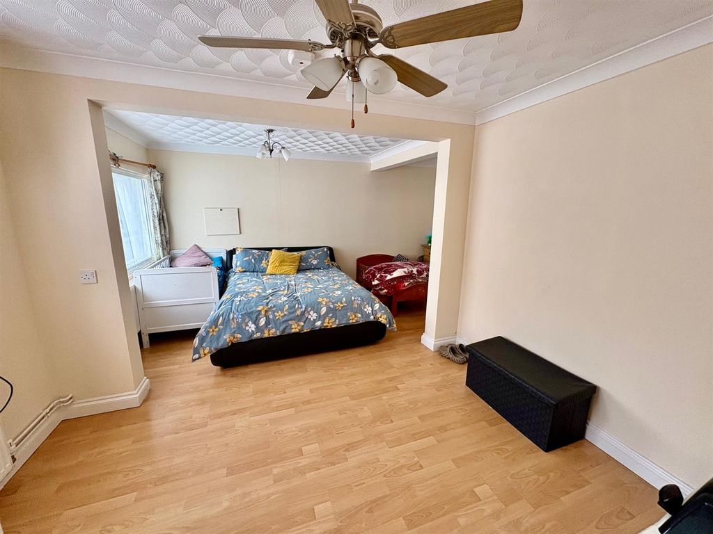 Property photo 2 of 10 Img_3423.Jpg