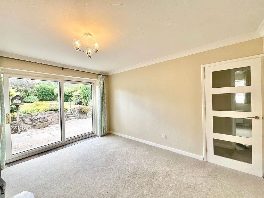 Property photo 3 of 27
