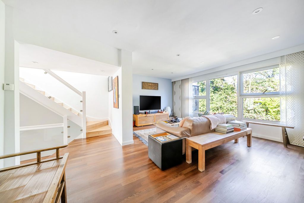 Property photo 2 of 23 1438228-9-69d5410...