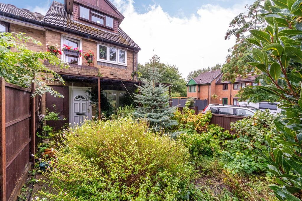 Property photo 2 of 3