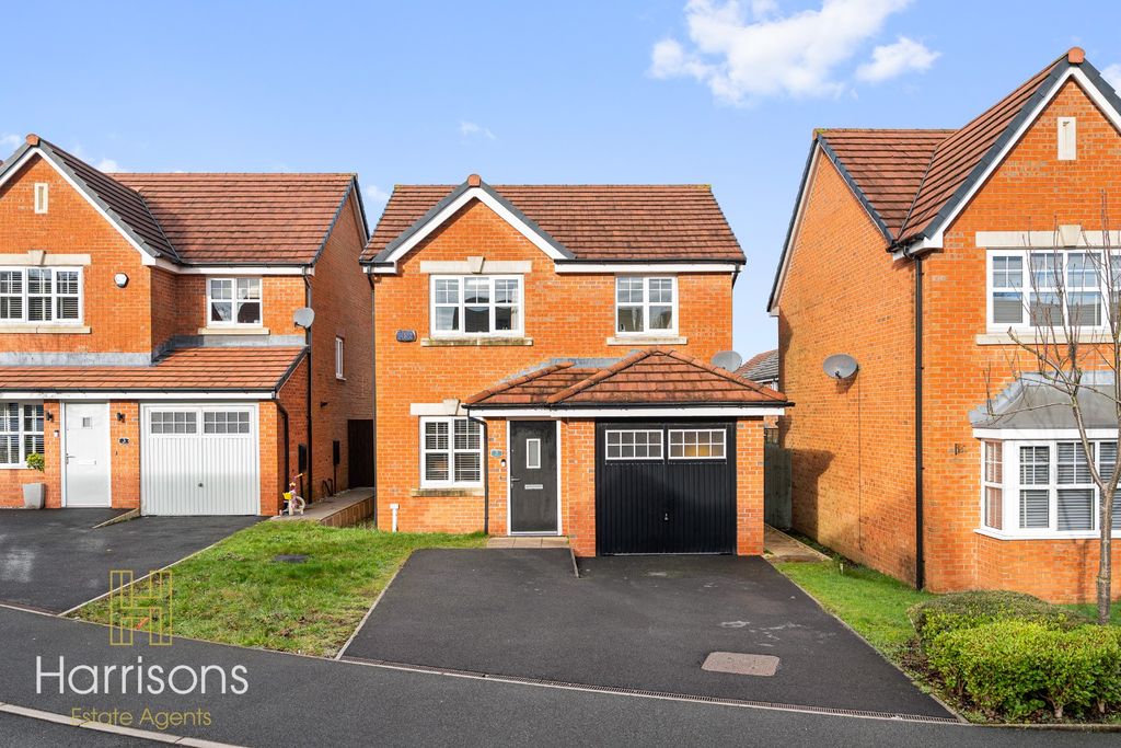 Property photo 1 of 32 4873863