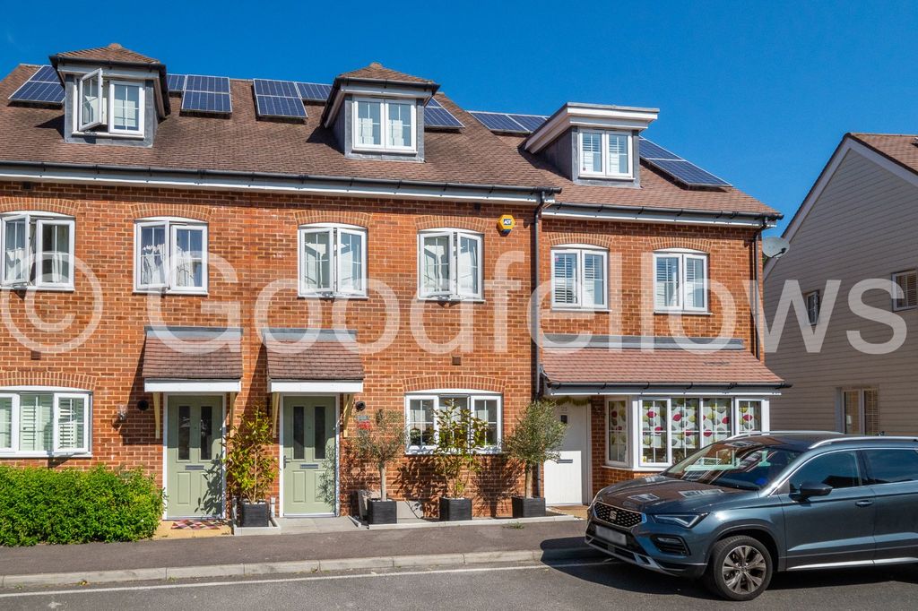 Property photo 1 of 17 Picture No. 02