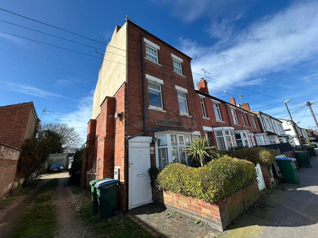 Property photo 2 of 8 Whatsapp Image 2026-03-02 At 11.46.38 (2)