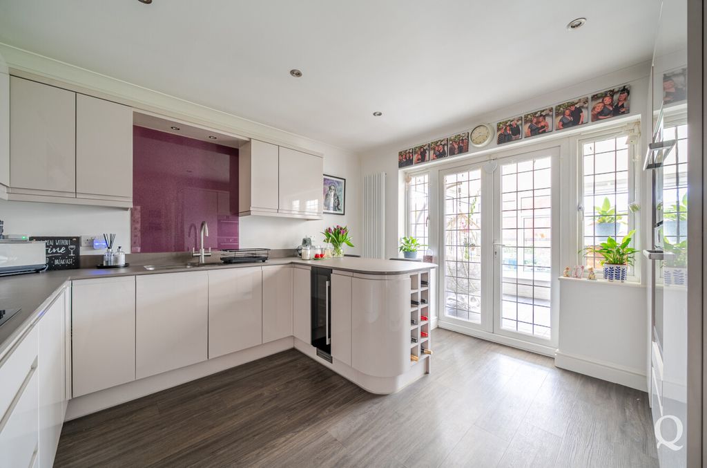 Property photo 2 of 28 Bb34209F-Be03-455...