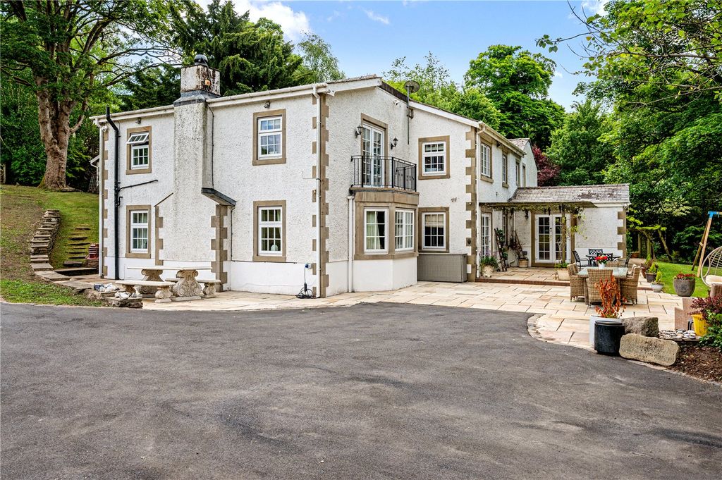 Property photo 1 of 39 Main External