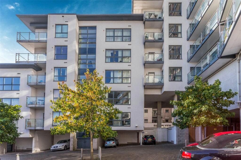 Property photo 1 of 10 Moon Street