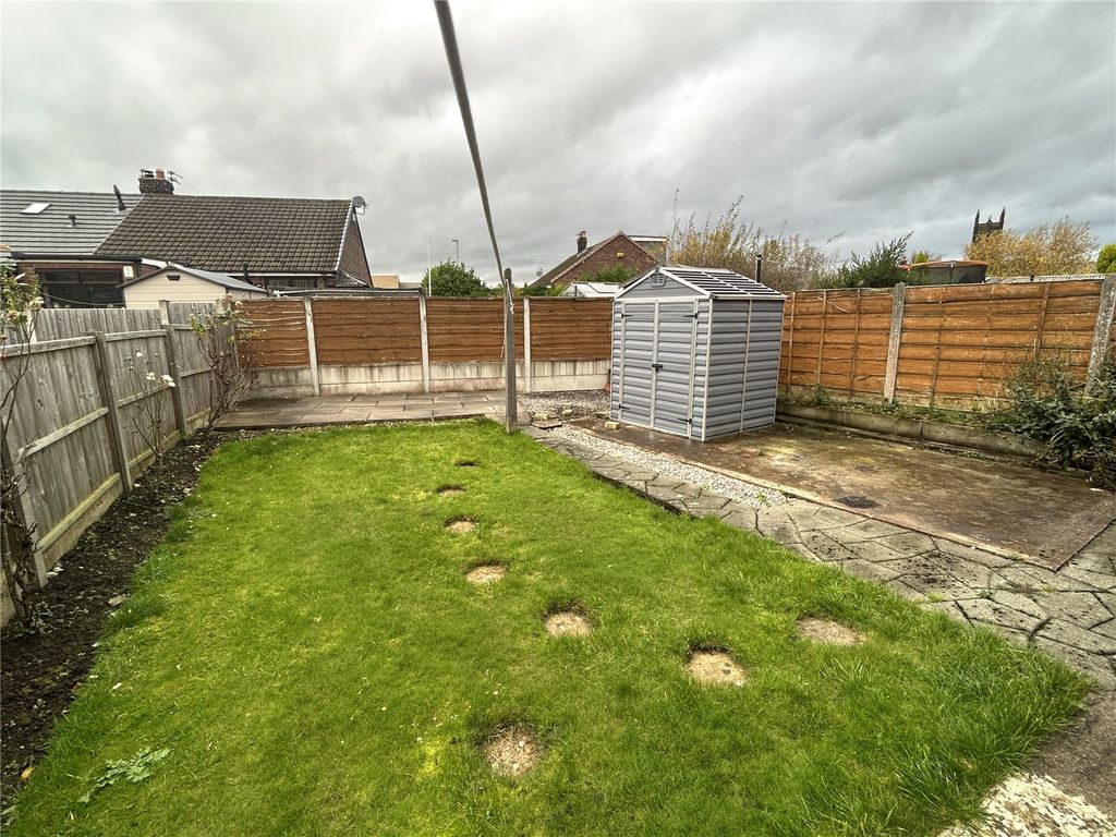 Property photo 2 of 16 Garden