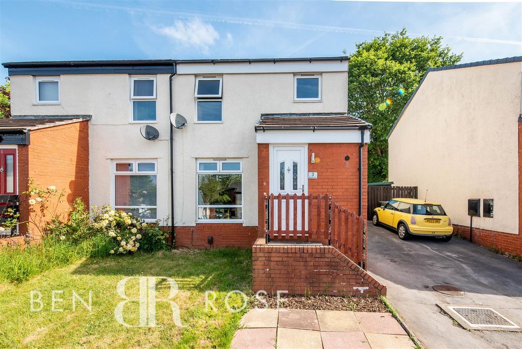 Property photo 1 of 22 Front Exterior