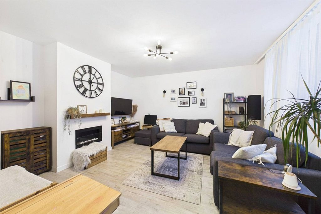 Property photo 2 of 8 Picture No. 02