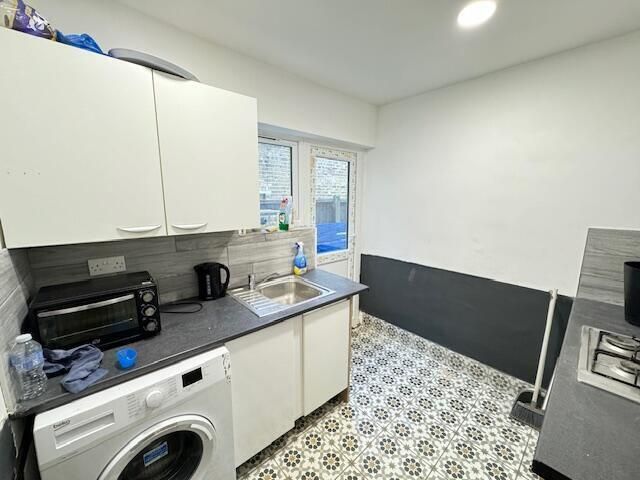 Property photo 3 of 5