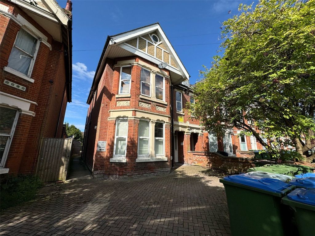 Property photo 1 of 6 Picture No. 08