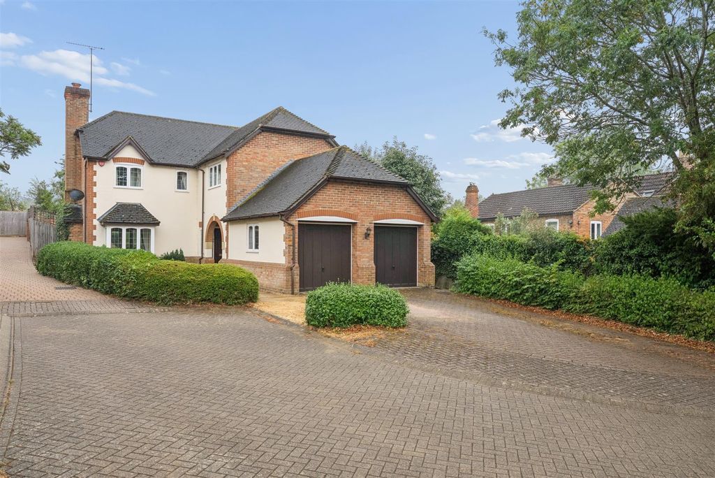 Property photo 1 of 25 Phoebes Orchard, Stoke Hammond