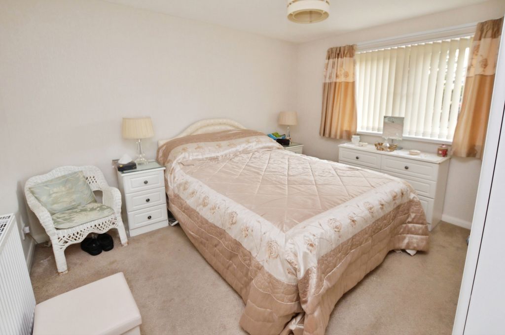 Property photo 3 of 12 Bedroom 1