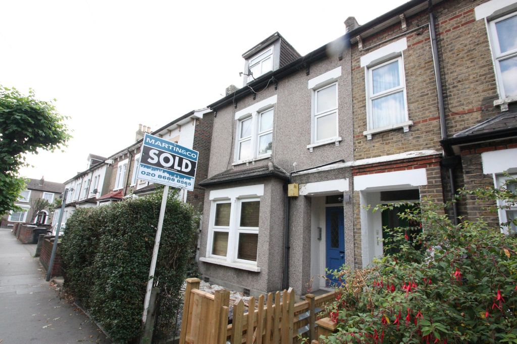 Property photo 1 of 6