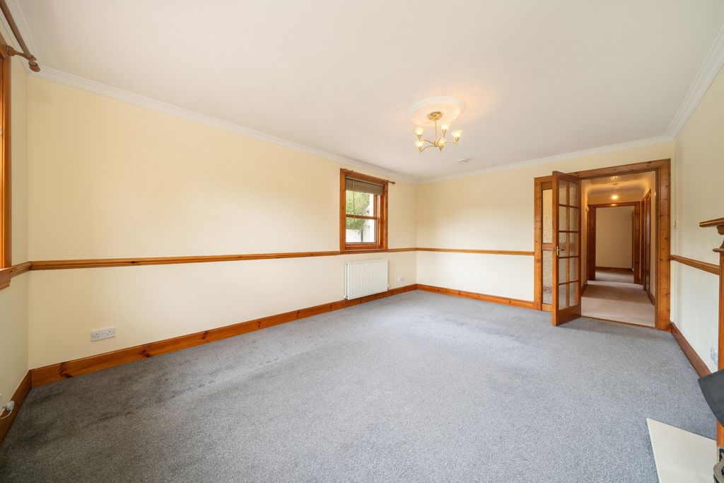 Property photo 3 of 26 Photo 12